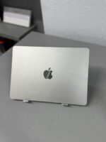 MacBook Air M3   (Used) - Image 3